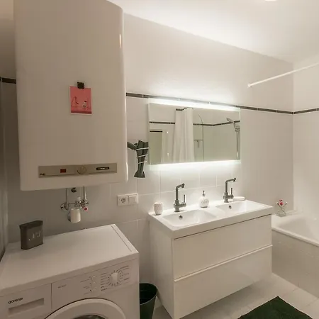 Design Zell Am 滨湖采尔
