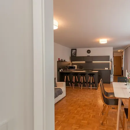 Design Zell Am Apartament *